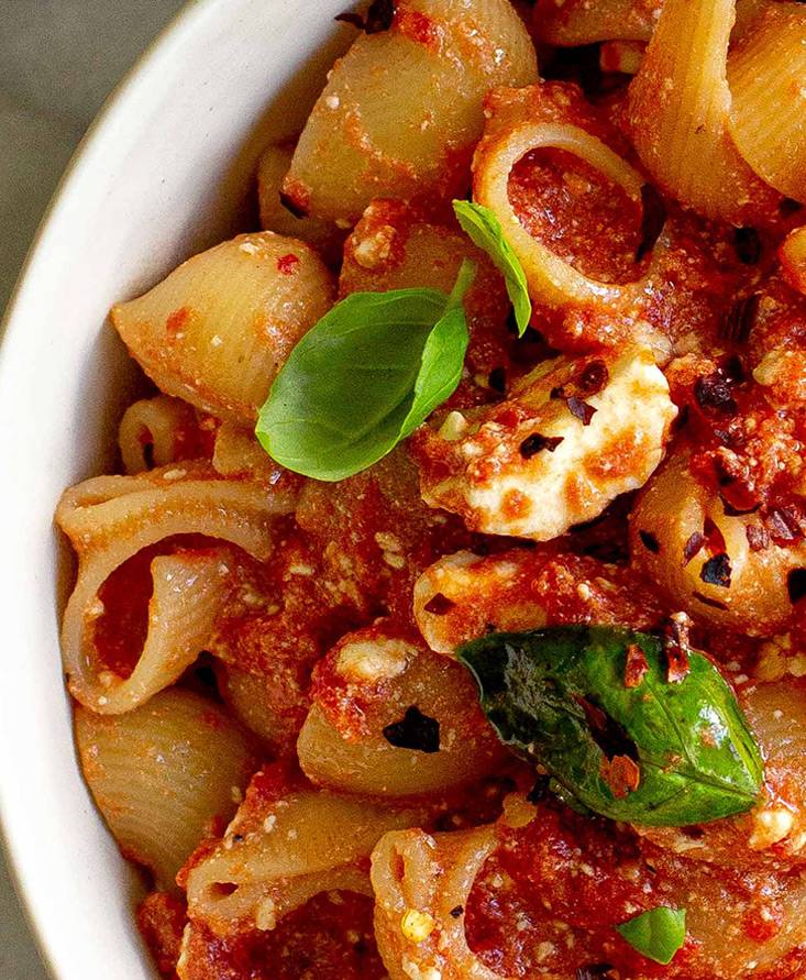 Überbackene Tomaten- & Feta-Pasta