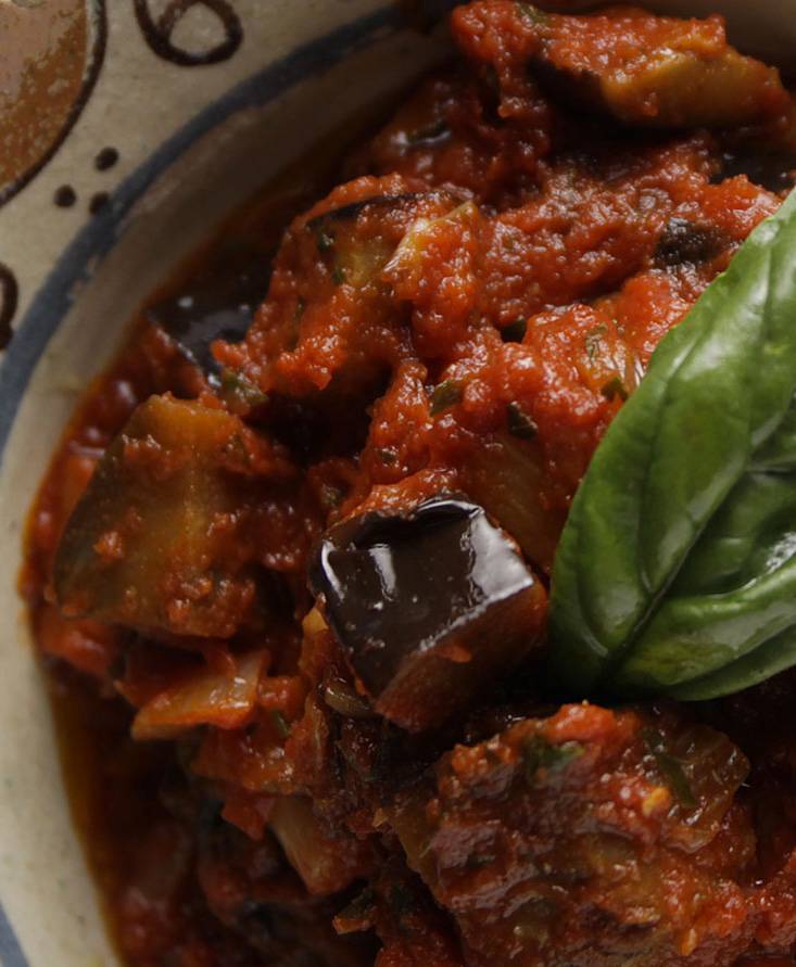 Frittierte Auberginen mit Tomate